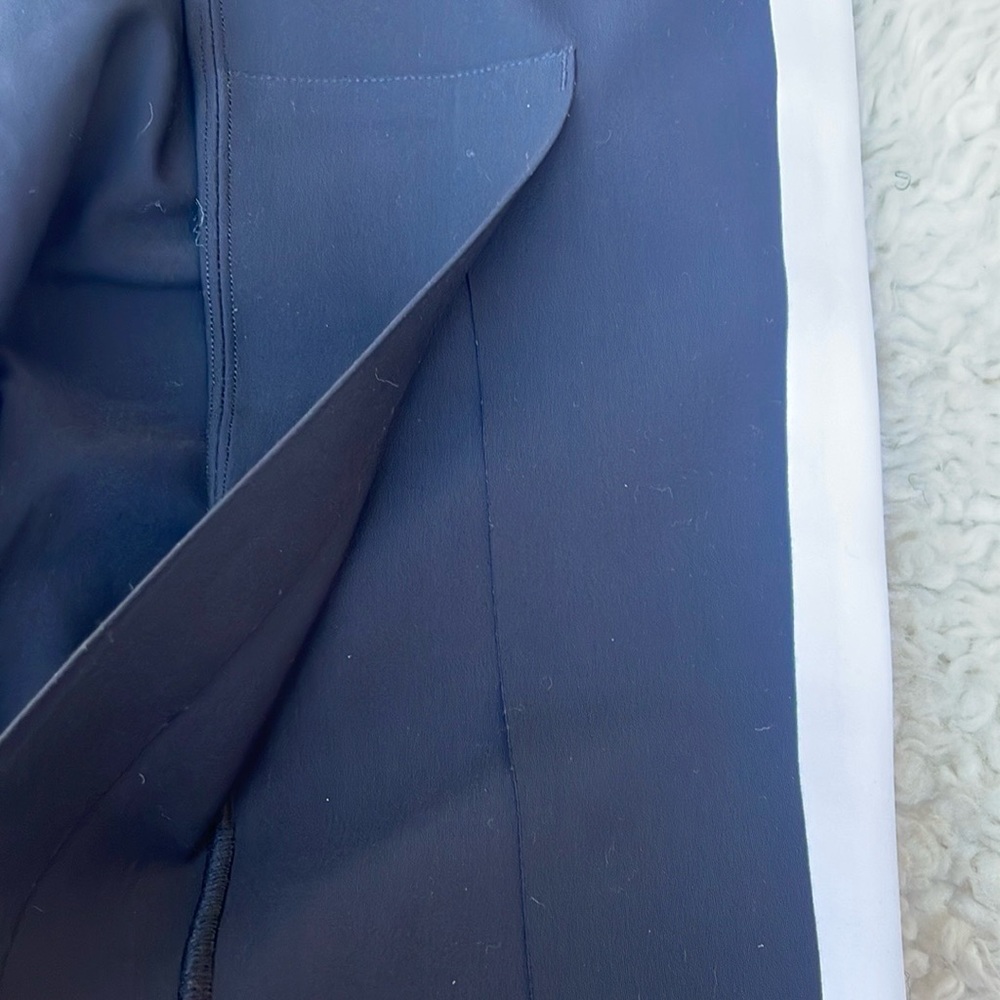 Athleta Interstellar Colorblock White & Black Tig… - image 6